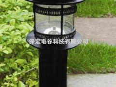 太阳能草坪灯 照亮绿茵的环保新选择